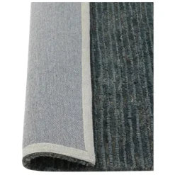 Bastian Rug