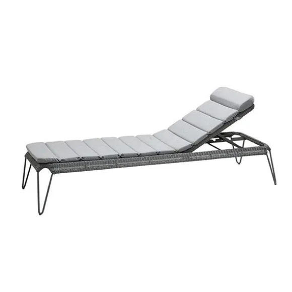 Breeze Sunbed