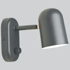 Buddy Wall Light