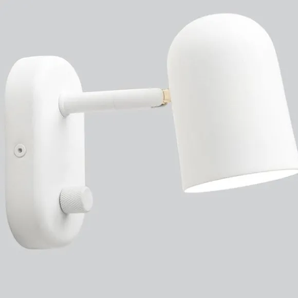 Buddy Wall Light