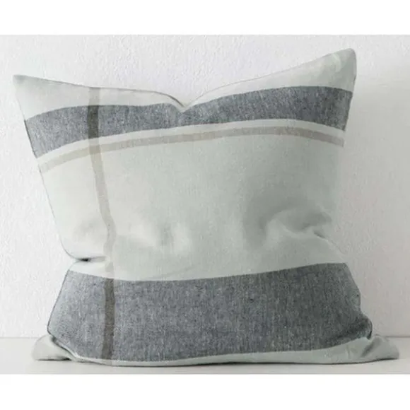 Dante Cushion