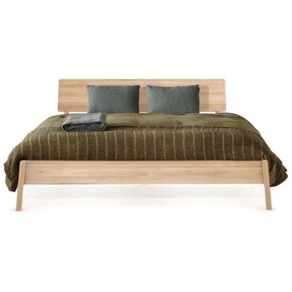Ethnicraft Oak Air King Bed
