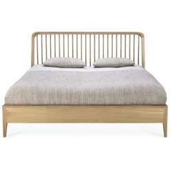 Ethnicraft Oak Spindle Queen Bed