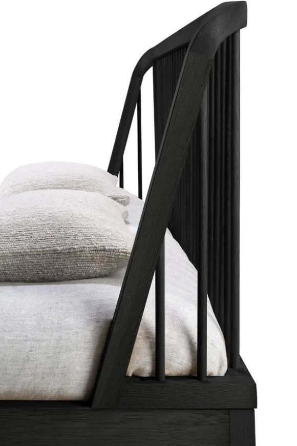 Ethnicraft Oak Spindle Queen Bed
