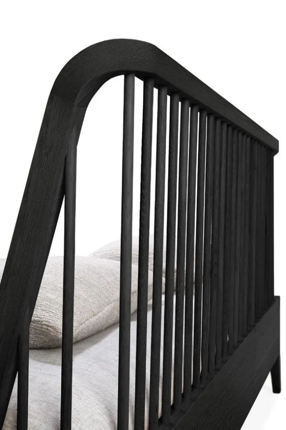 Ethnicraft Oak Spindle Queen Bed