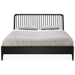 Ethnicraft Oak Spindle Queen Bed