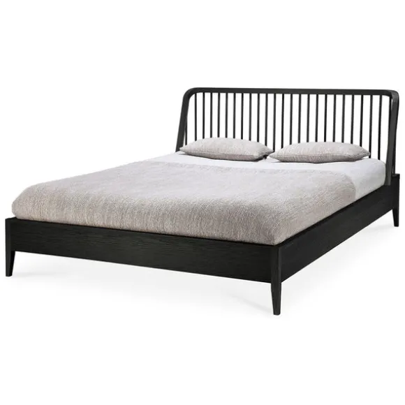 Ethnicraft Oak Spindle Queen Bed