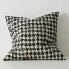 Giovani Cushion