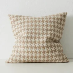 Giovani Cushion