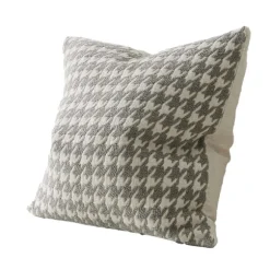 Giovanni Cushion