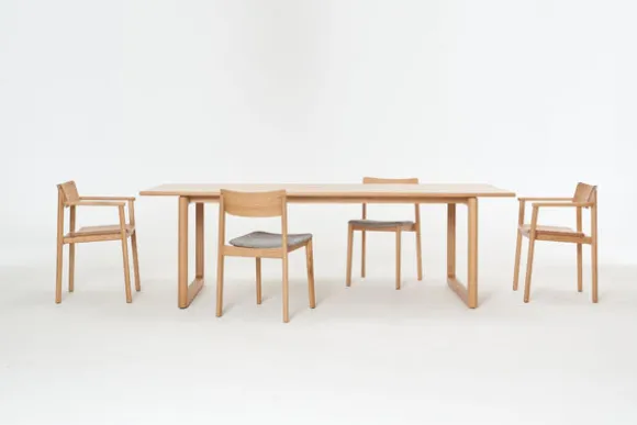 Hover Dining Table