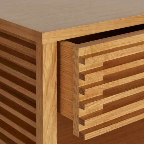 Line Chest of 5 Drawers
