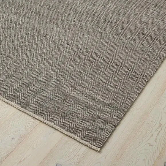 Matterhorn Rug