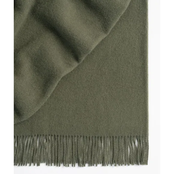 Nevis Throw Rug