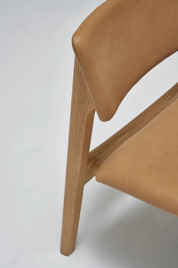 Poise Lounge Chair