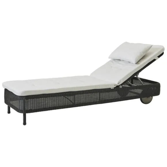 Presley Sunbed