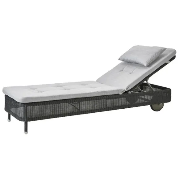 Presley Sunbed