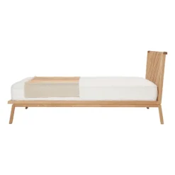 Sensu Queen Bed