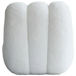 Toe Lounge Chair