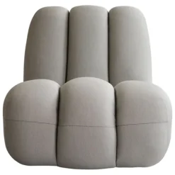 Toe Lounge Chair